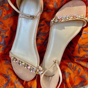 New without box & tags Size 9 Flats